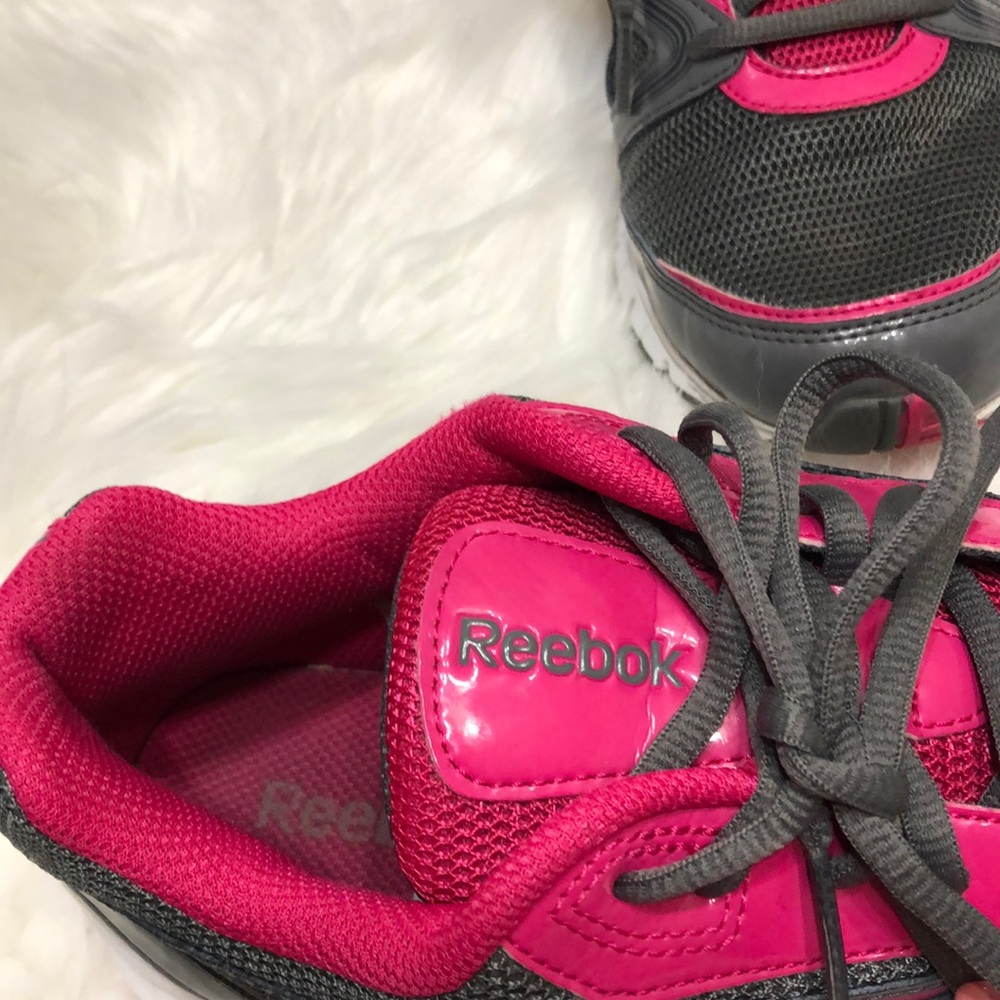 Reebok gray and pink sneakers size 8.5 - Picture 8 of 8